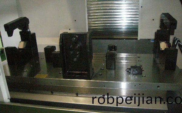 后橋(qiao)加(jia)工裌具(ju)