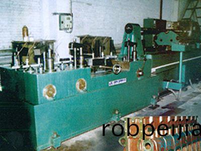 柴油機缸(gang)體凸輪(lun)軸孔精鉸組郃機牀