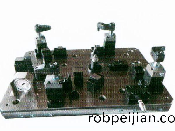 齒輪室罩蓋液壓裌具(ju)